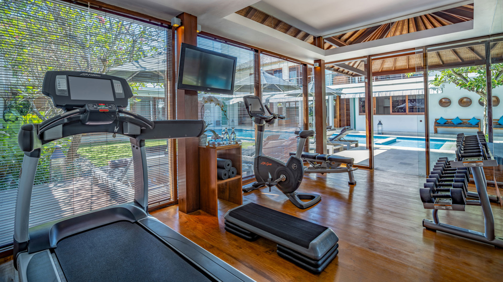 Villa Cendrawasih - equipped gym